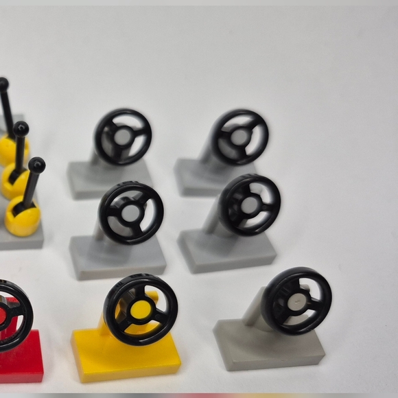 LEGO Lot 3 Vehicle Doors 9 Steering Wheels and 17 Antennas - Picture 3 of 5